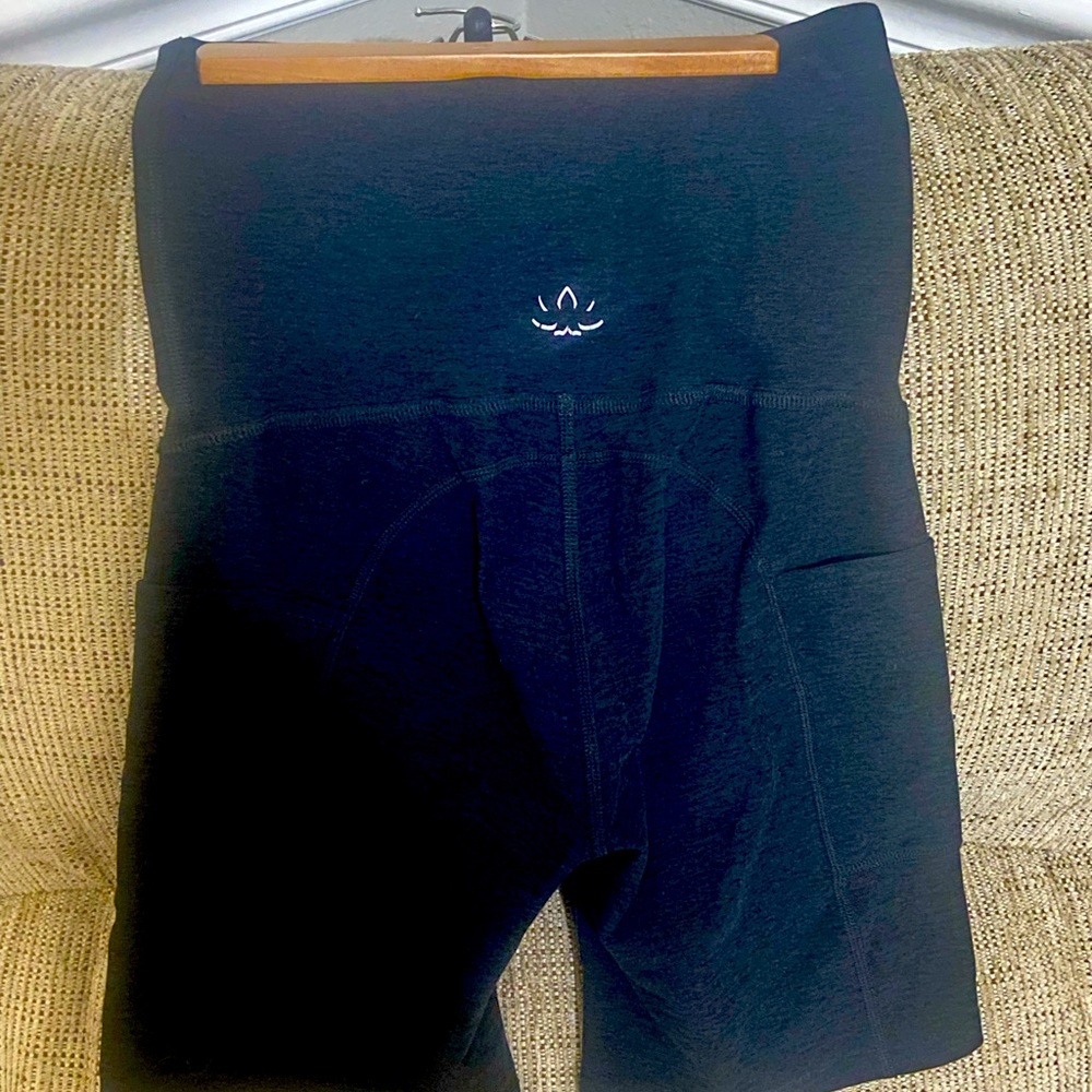 Beyond Yoga Spacedye Pockets Forever Maternity Biker Short